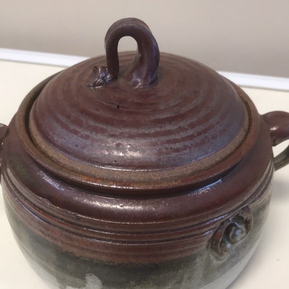 Stoneware Pottery Signed & Stamped Lidded Soup Tureen/Bean Pot - Picture 8 of 10